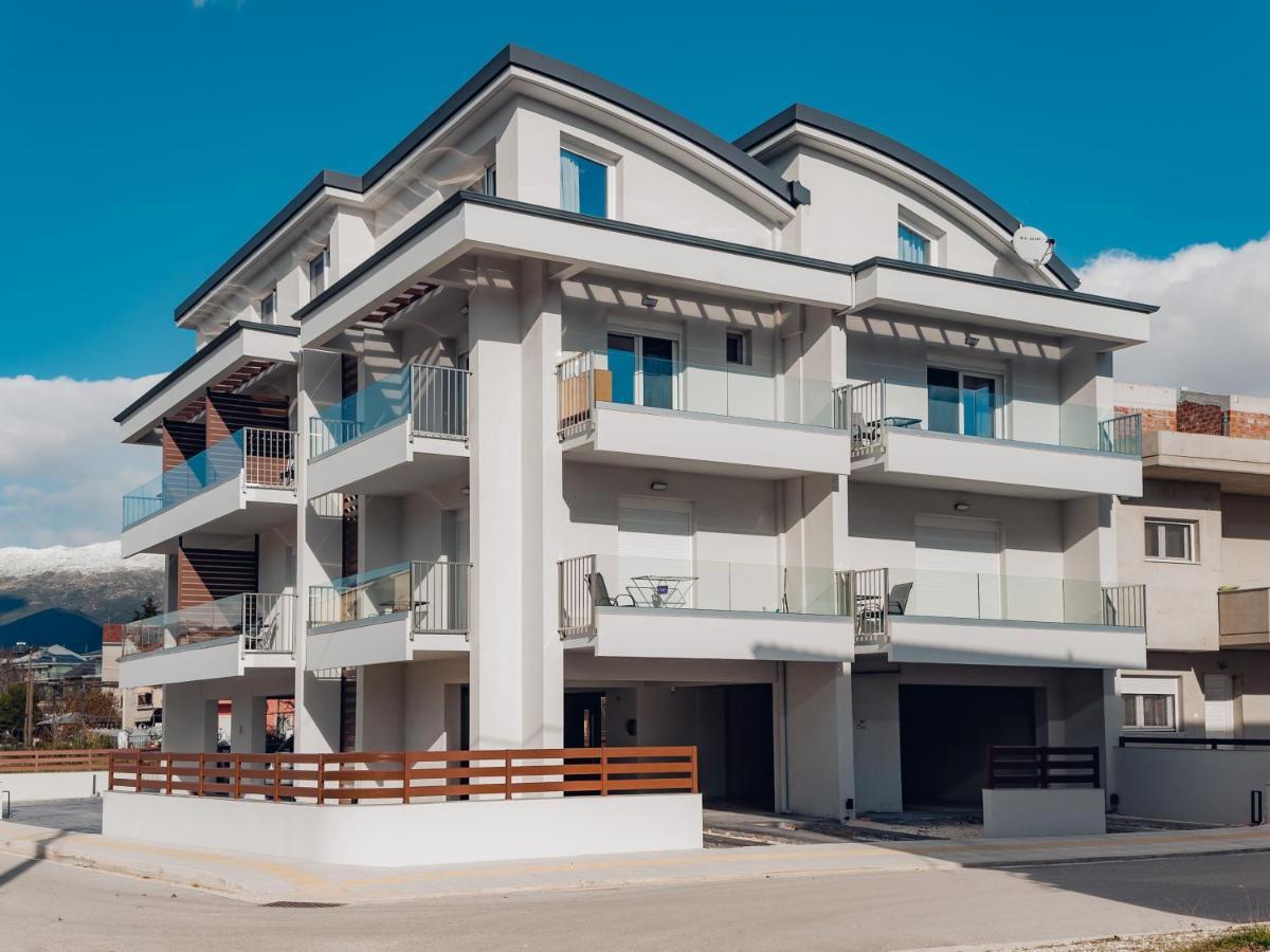 Different Apartments Ioannina Extérieur photo